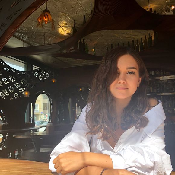 Meet your Posher, Kimia - Picture 1 of 1